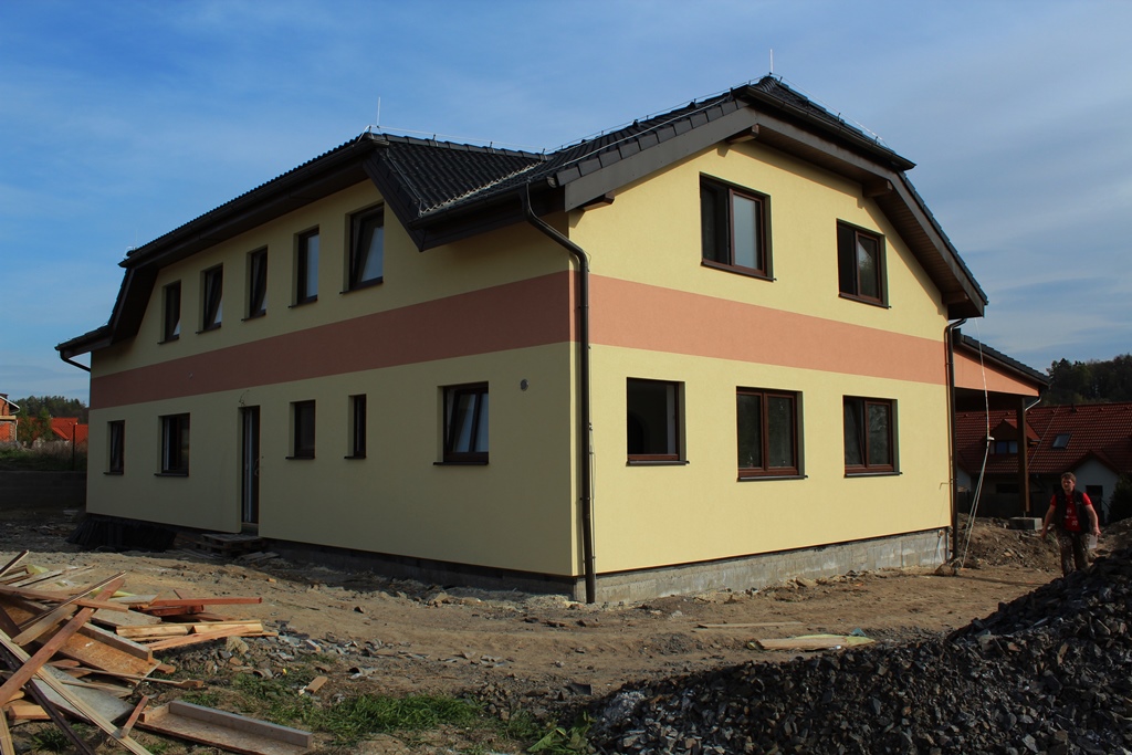 Rodinný dům v Kunicích - fotografie 3