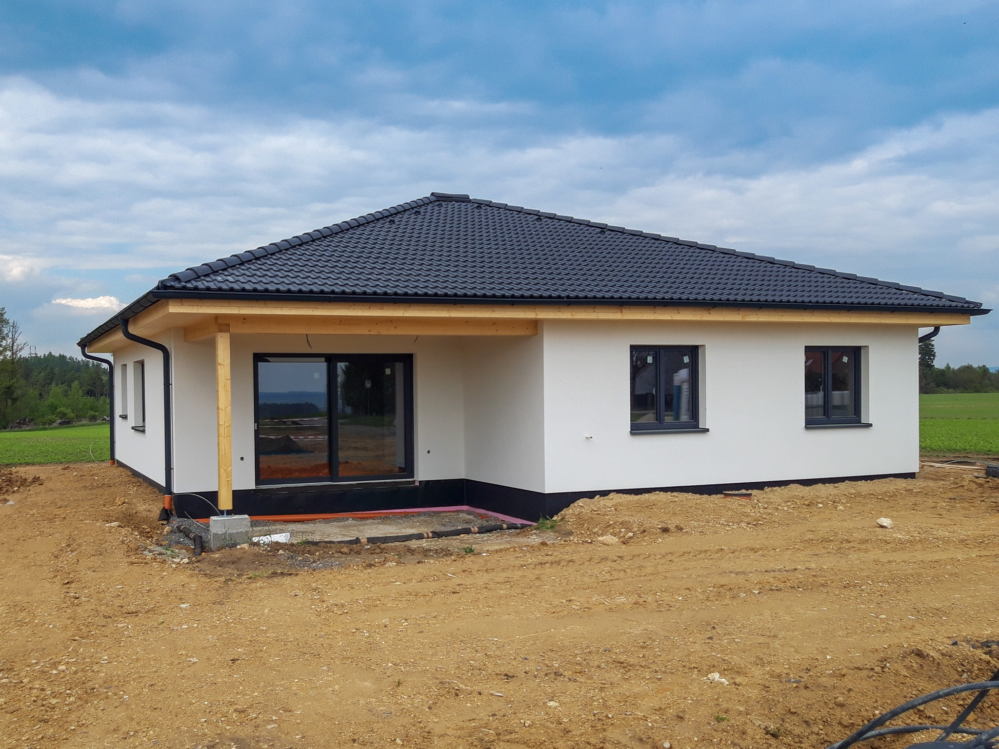 Rodinný dům v Radimovicích - fotografie 1